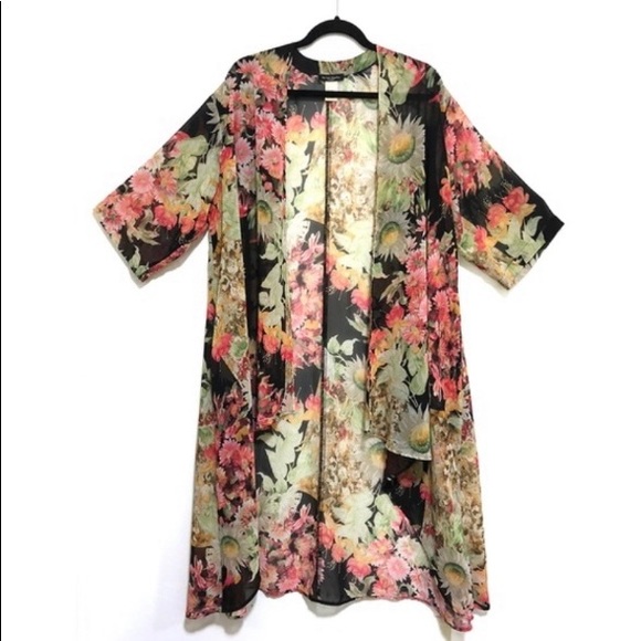 NWOT See You Monday Floral Kimono - Picture 6 of 13